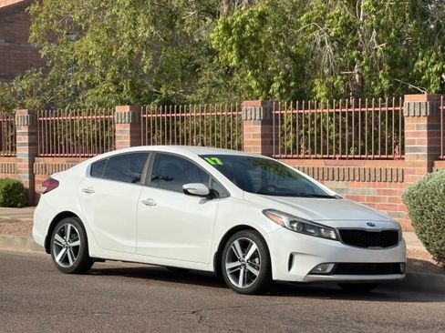 Used 2017 Kia Forte EX FWD image 8