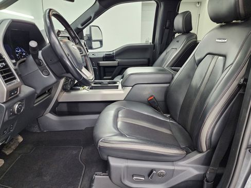 Used 2022 Ford F350 Platinum image 8