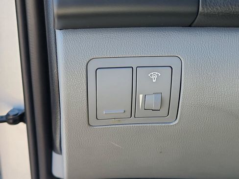 Used 2010 Hyundai Elantra GLS FWD image 17