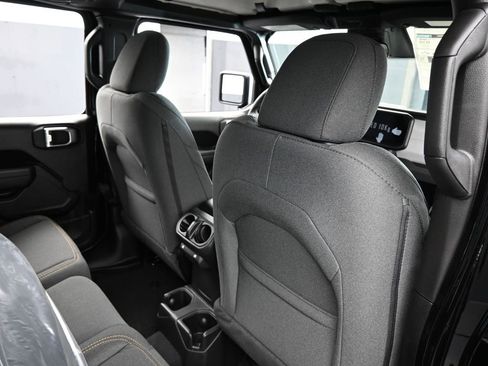 New 2026 Jeep Gladiator Willys image 37