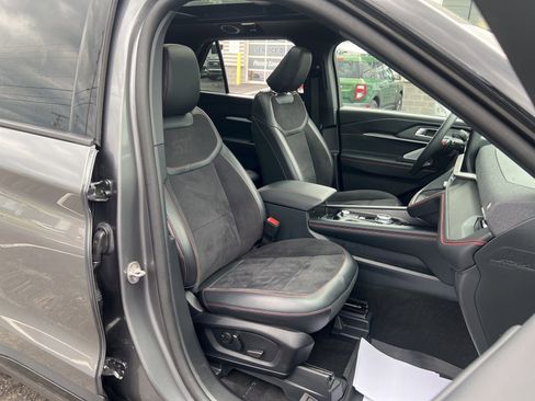 Used 2025 Ford Explorer ST w/ Sun And Sound Package AWD/4WD image 69
