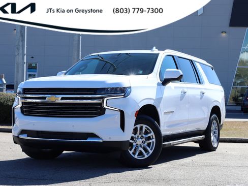 Used 2024 Chevrolet Suburban LT image 1