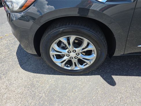 Used 2021 Buick Enclave Avenir w/ Avenir Technology Package FWD image 10