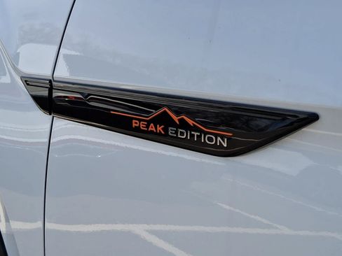 New 2026 Volkswagen Atlas Peak Edition AWD/4WD image 12