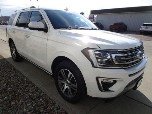 Used 2021 Ford Expedition Limited image 3