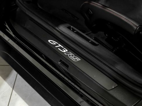 Used 2025 Porsche 911 GT3 RS w/ Weissach Package image 37