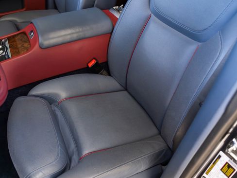 Used 2017 Rolls-Royce Ghost image 45