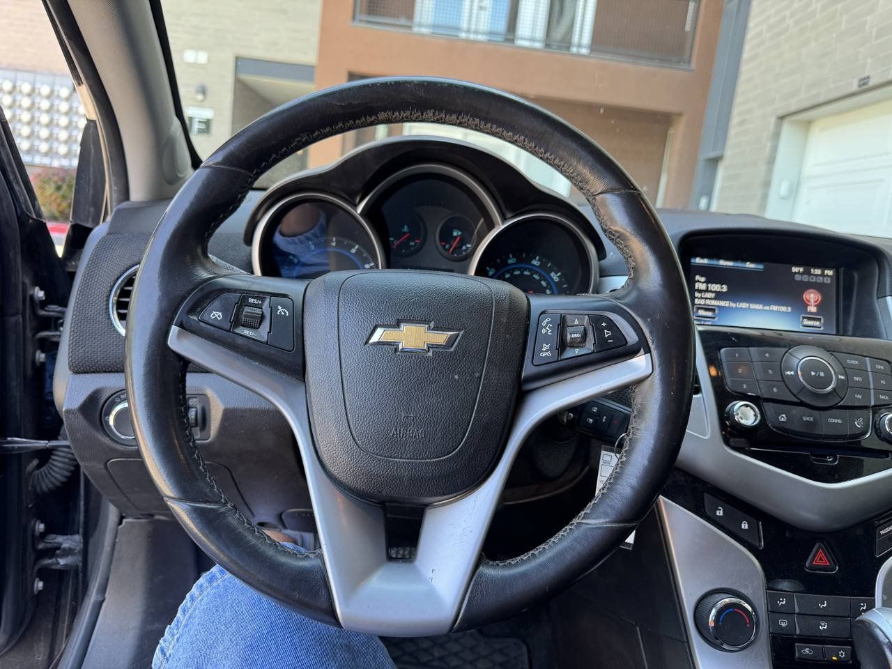 Used 2013 Chevrolet Cruze LT w/ Technology Package FWD image 12