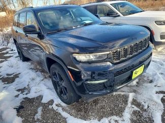 Used 2023 Jeep Grand Cherokee L Limited w/ Black Appearance Package video 2
