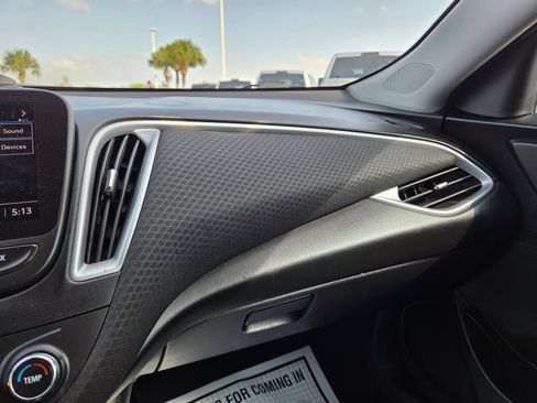 Used 2023 Chevrolet Malibu LS FWD image 35