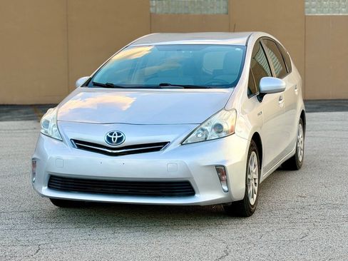 Used 2012 Toyota Prius V Three FWD image 3