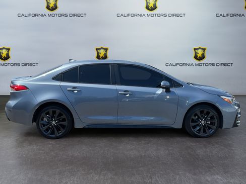 Used 2024 Toyota Corolla SE w/ SE Package FWD image 4