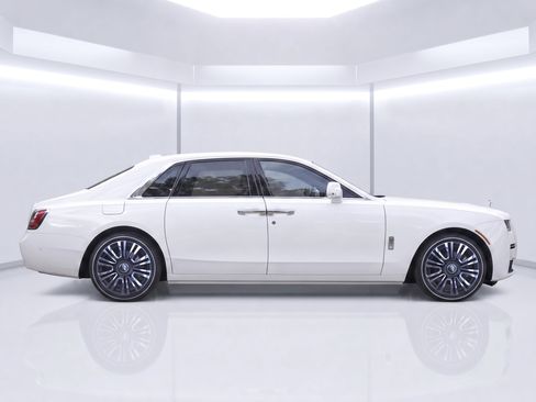 Used 2023 Rolls-Royce Ghost AWD/4WD image 8