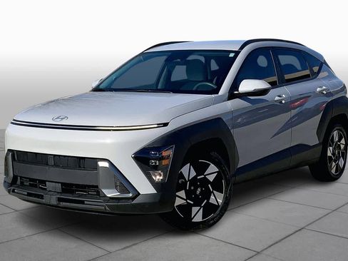 Used 2025 Hyundai Kona SEL image 1