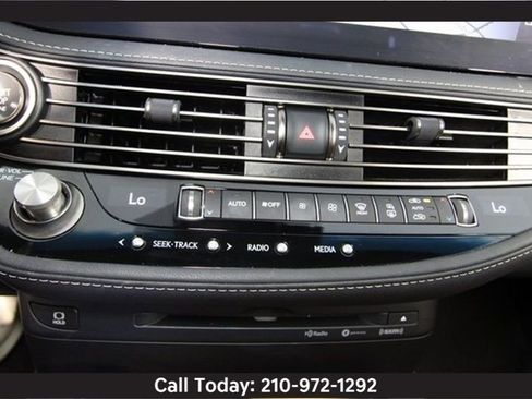 Used 2022 Lexus LS 500 image 11