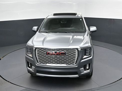 Used 2022 GMC Yukon Denali w/ Denali Premium Package image 39