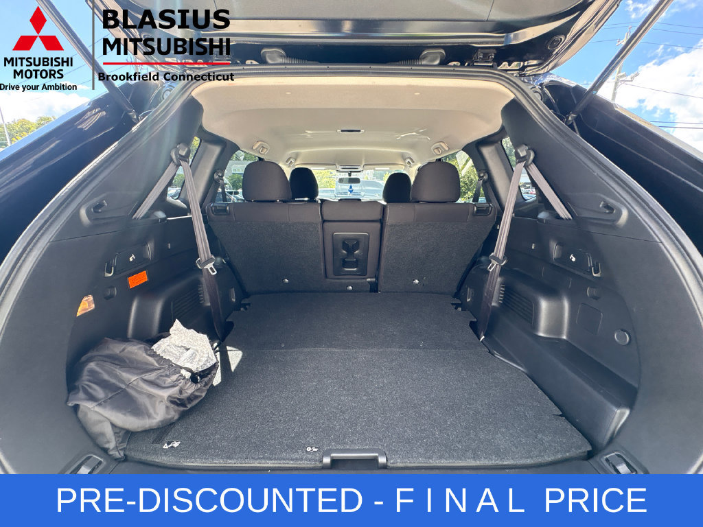 Used 2025 Mitsubishi Outlander ES AWD/4WD image 54