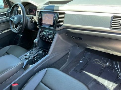 Certified 2023 Volkswagen Atlas SEL R-Line AWD/4WD image 24