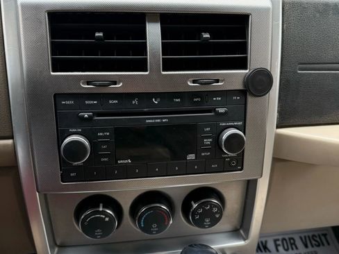 Used 2008 Jeep Liberty Limited w/ Premium Group image 15