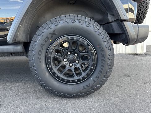 Used 2022 Jeep Wrangler Unlimited Rubicon w/ LED Lighting Group image 5