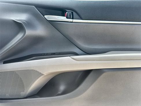 Used 2023 Toyota Camry SE image 22