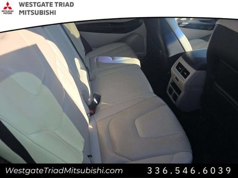 Used 2019 Ford Edge Titanium w/ Equipment Group 301A FWD image 11