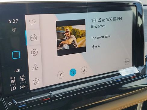 New 2026 Volkswagen Atlas Cross Sport SE image 29