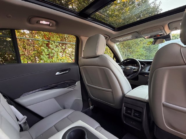 Used 2020 Cadillac XT4 Luxury FWD image 39