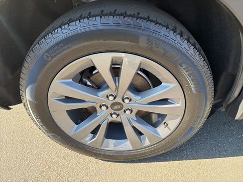 Used 2023 Ford Explorer XLT w/ Equipment Group 202A AWD/4WD image 28
