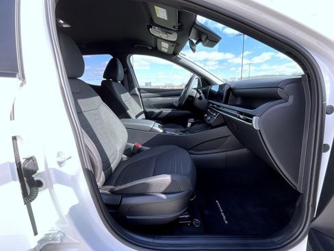 Certified 2026 Hyundai Santa Cruz SE image 16