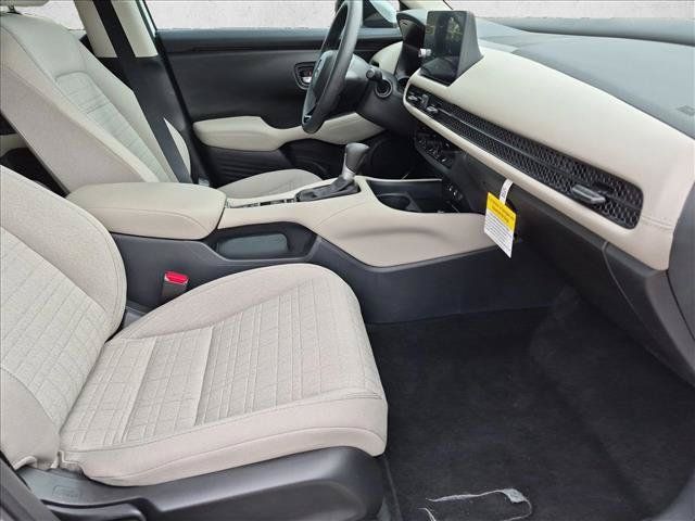 Certified 2027 Honda HR-V LX image 19