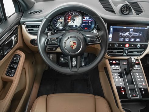 Used 2026 Porsche Macan S AWD/4WD image 16