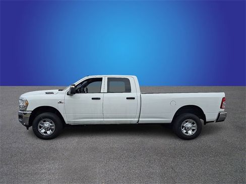 Used 2023 RAM 3500 Tradesman w/ Chrome Appearance Group image 7