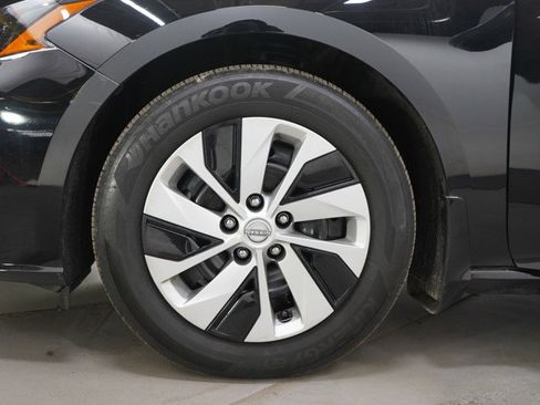 Used 2025 Nissan Altima 2.5 S image 28