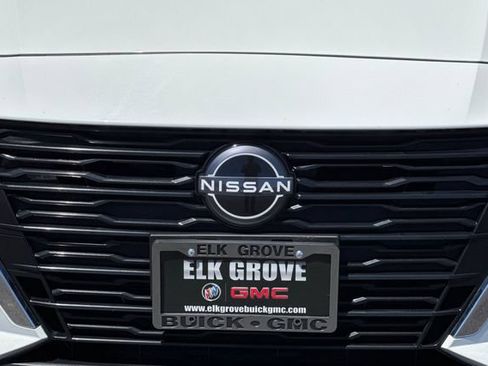 Used 2025 Nissan Altima 2.5 SV AWD/4WD image 44