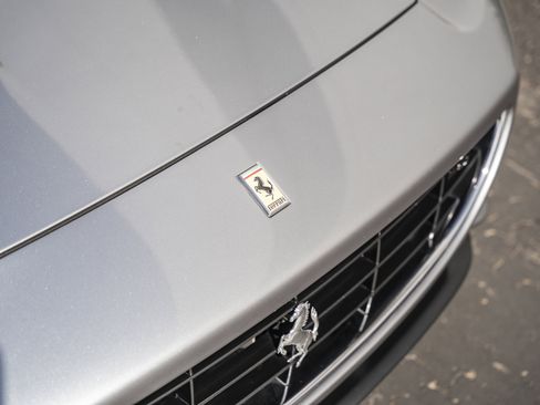 Used 2010 Ferrari California image 24