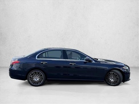 Used 2022 Mercedes-Benz C 300 4MATIC Sedan image 4