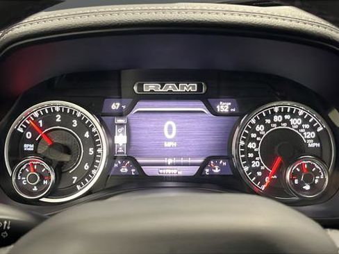 Used 2025 RAM 1500 Laramie image 15
