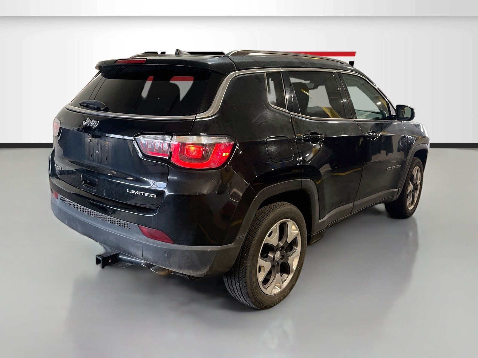 Used 2019 Jeep Compass Limited w/ Safety & Security Group AWD/4WD image 7