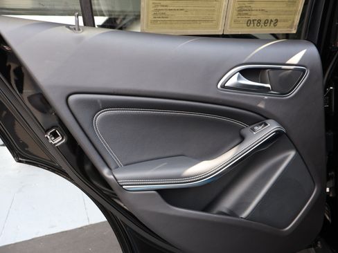 Used 2020 Mercedes-Benz GLA 250 4MATIC image 15