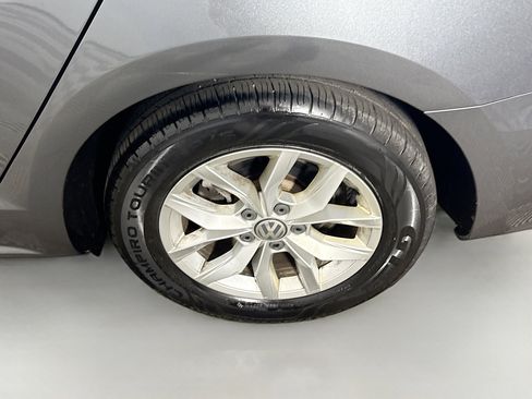 Used 2018 Volkswagen Passat 2.0T S w/ Driver Assistance Package image 36