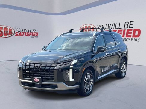 Used 2023 Hyundai Palisade SEL w/ Premium Package AWD/4WD image 4