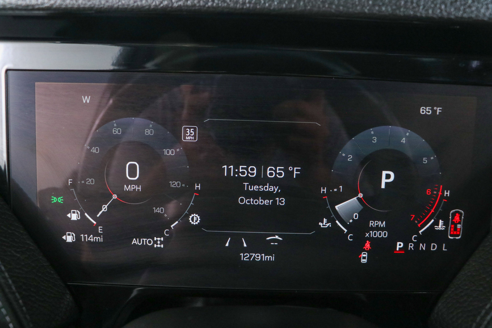 Used 2026 GMC Yukon Denali w/ Sun & Power Step Package AWD/4WD image 16