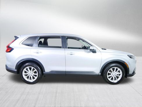 Used 2025 Honda CR-V EX-L image 8