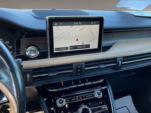 Used 2020 Lincoln Corsair Reserve w/ Equipment Group 201A image 9