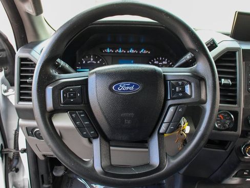 Used 2017 Ford F550 2WD Regular Cab Super Duty image 18