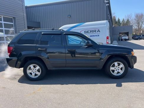Used 2005 Jeep Grand Cherokee Laredo w/ Cargo Convenience Group image 4