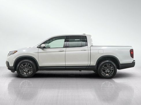 Used 2020 Honda Ridgeline Sport image 2