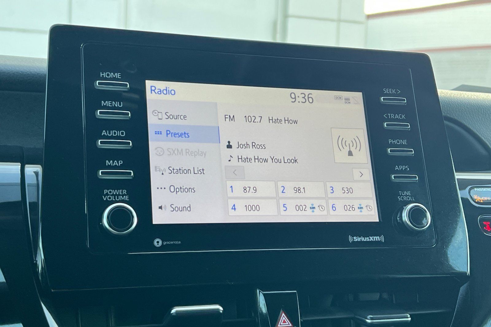 Certified 2022 Toyota Camry SE FWD image 17