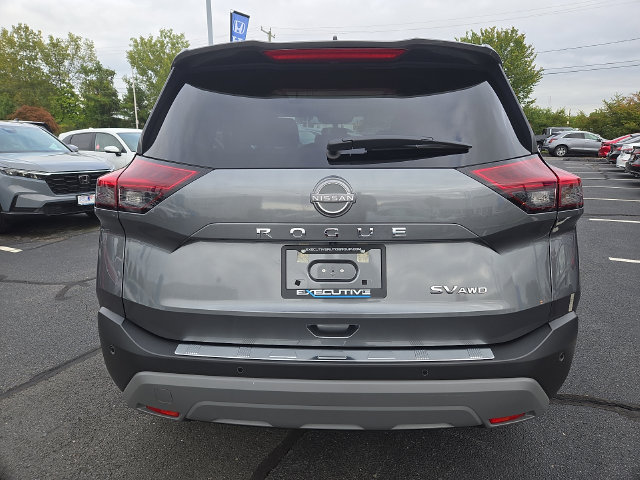 Used 2023 Nissan Rogue SV w/ SV Premium B Package AWD/4WD image 3